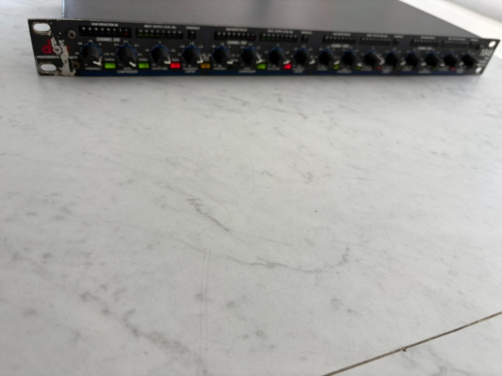 DBX 1046 Audio Effects Processor
