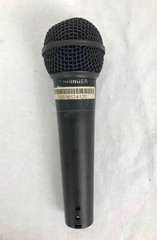 Behringer XM8500 Vocal Microphone w/ Original Case & 20′ Cable