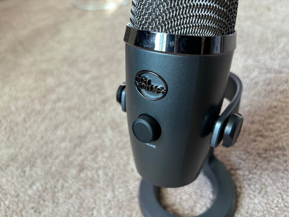 Blue yeti Professional Condenser Microphone – Shadow Grey