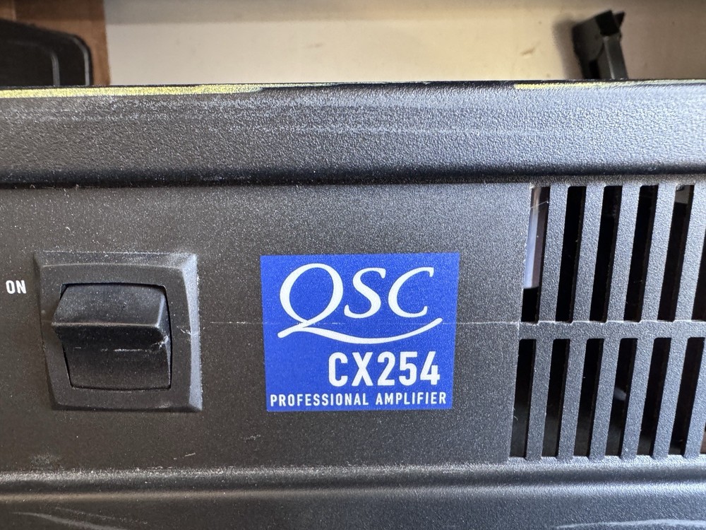 QSC CX254 Professional 4-Channel Power Amplifier