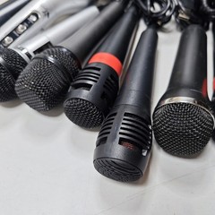 Lot of 10 Mixed Microphones – Untested, Various Models & Colors, Used