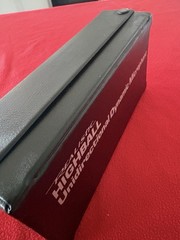 Vintage Realistic Highball Unidirectional Dynamic Microphone with Case 33-984B.