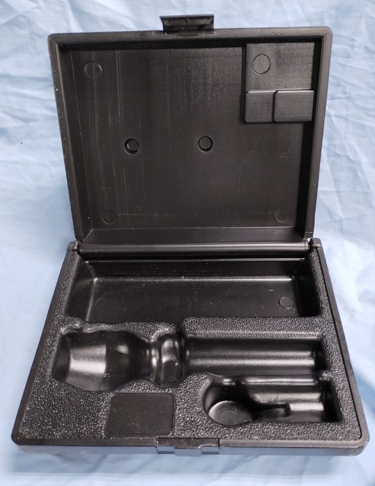 PEAVEY VINTAGE PLASTIC MIC CASE NEW OLD STOCK