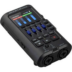 Zoom R4 MultiTrak Recorder & Interface Bundle with Cables & Accessories