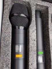 Melonare Quad-channel Wireless Microphone System Mwm-41 NEW 4×10 Adj Frequency