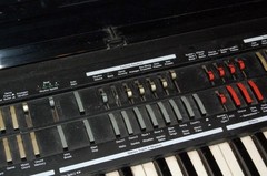 Lowrey Micro Genie V-120/ V120 String Synthesizer Keyboard Analog Drum Machine