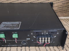 CROWN COM-TECH 210 Power Amplifier W/RACK EARS (TESTED)