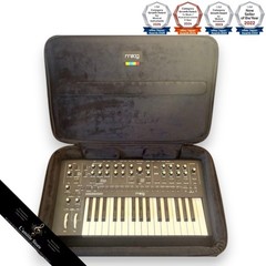 Moog Messenger 32-Key Analogue Synth with Case, LFO & Sequencer, Used
