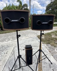2 Bose 802 series 2 loud speakers with a Bose 402 and Equalizer