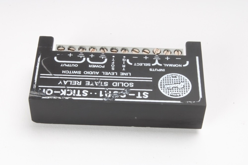 Radio Design Labs RDL ST-SSR1 Stick-ON Solid State Relay – Fair Condition