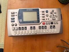 Yamaha QY100 Portable Music Sequencer Sampler Sound Module Midi