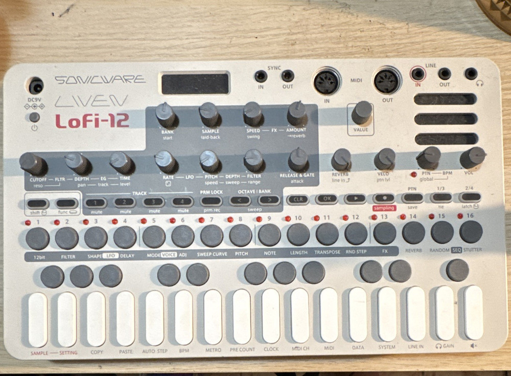 SONICWARE LIVEN LoFi-12 Sampler & Sequencer 12ch 16 Pads Reverb/Delay