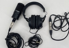 Steinberg ST-M01 Condenser Microphone ST-H01 Studio Headphones XLR Cable Bundle