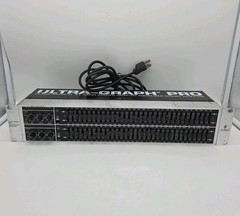 Behringer Ultra-Graph Pro GEQ3102 Ultra-Musical 31-Band Graphic Equalizer READ