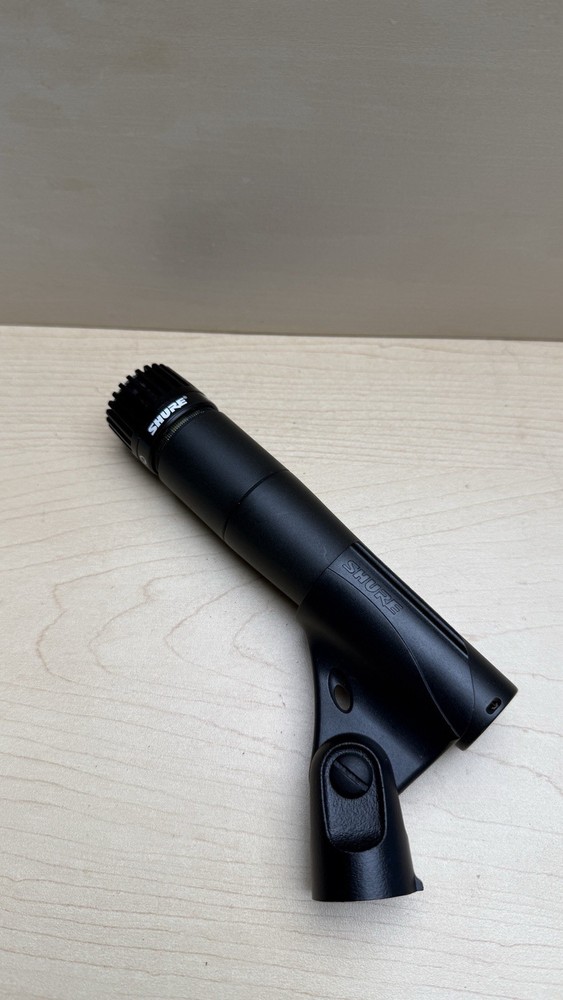 Shure SM-57 Instrument and Vocal Cardioid Dynamic Microphone