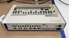 Roland TR-909 Rhythm Composer TR909 Vintage Analog Drum Machine + M-64C