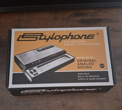 Stylophone The Original Pocket Synthesizer S1 Analog 12-Key Touchplate, Speaker