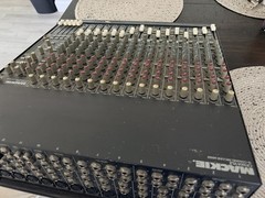 Mackie CR1604-VLZ 16-Channel 4-Bus Analog Mixer w/ Phantom Power