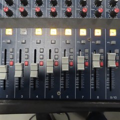 Yamaha MG166cx Mixing Console 16-Input/Channel Mixer With Power AC Adapter