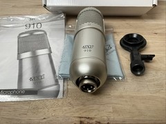 MXL Mics MXL 910 Voice/Instrument Condenser Microphone