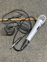 Pyle PDMIK1 Professional Moving Coil Dynamic Handheld Microphone 6.5 ‘ Cable
