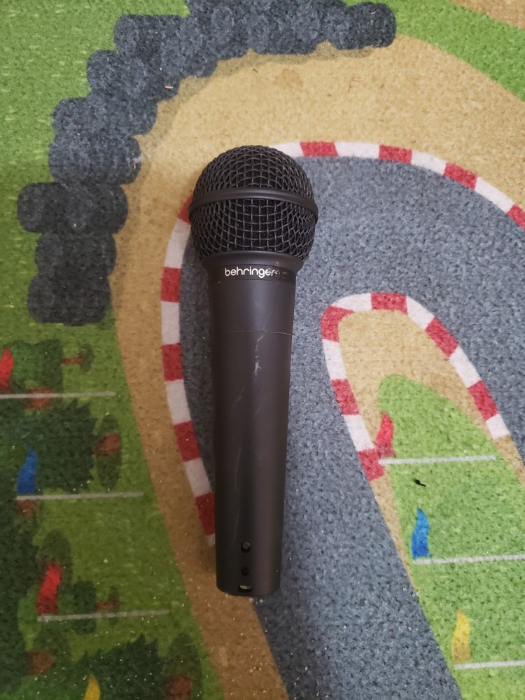 Behringer Ultravoice XM8500 Dynamic Vocal Microphone