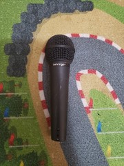 Behringer Ultravoice XM8500 Dynamic Vocal Microphone