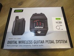 Shure GLXD16 Digital Wireless Guitar Pedal System. Has Spare Ion Battery & Cable