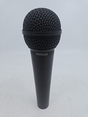 Behringer – XM8500 – Ultravoice Dynamic Vocal Cardioid Microphone