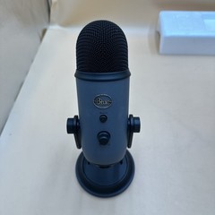 Blue Microphones 0175 Yeti USB Stand-Held Studio Recording Microphone MIC ONLY