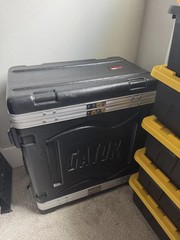 Gator Cases Full Depth 6U Rack Case — Road Ready, Minor Handle Crack