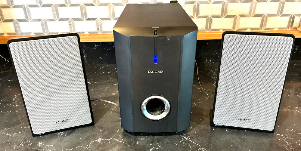 Tascam VL S21 Compact 25-Watt Desktop/Multimedia Speaker System NXT
