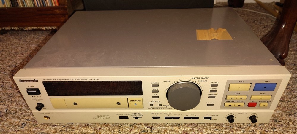 PANASONIC SV 3700 Digital Audio Tape Recorder w/pwr Cord – Powers up PARTS ONLY