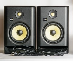 KRK RP7G4 Rokit 7 Generation 4th Studio Monitor Speakers, Pair