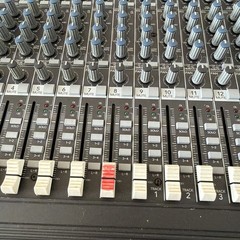Mackie 1604-VLZ PRO 16-Channel Mic/Line Mixer Premium XDR Mic Preamps Untested