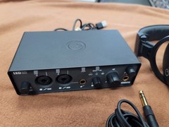 Steinberg UR22 MKII Recording Pack. ST-M01 Mic, ST-H01 Headphones IXO 22