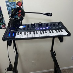 Novation MiniNova 37-Key Synthesizer Vocoder w/accessories (READ DESCRIPTION)