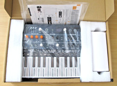 Arturia MicroFreak Hybrid Keyboard Synthesizer – 25 Keys Unused Open Box Mint
