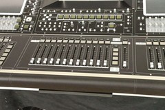 DiGiCo SD5 Digital Mixing Console w/ Waves Card, ST Optical & Road Case CG0105C