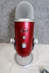 Blue Yeti Red Professional Multi-Pattern USB Condenser Microphone Tested