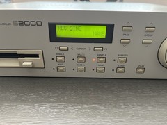 Akai S2000 MIDI Stereo Digital Sampler 1995