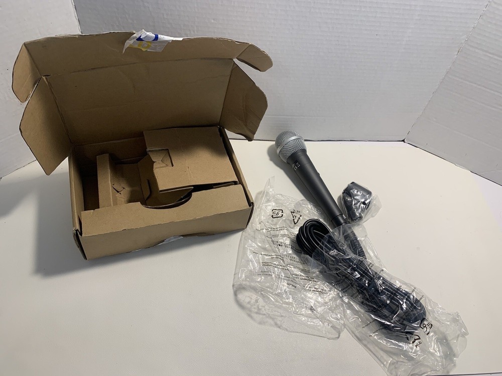Amazon Basics Dynamic Vocal Microphone – Cardioid