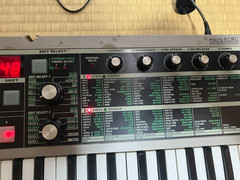 Korg MicroKorg Synthesizer Vocoder Analog Modeling 37-Key Keyboard