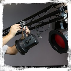 Crank Up Triangle Truss Light Stand – DJ Booth Lighting Trussing Stage Mount PA