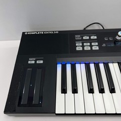 Native Instruments Komplete Kontrol s49 Controller keyboard