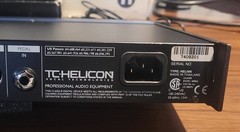 TC Helicon Voiceworks Multi Effects Harmonizer & 3 Button Footswitch