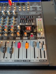 Complete DJ Lot Behringer Xenyx Mixer, SKB Case, Amer. Audio CD, Juice Goose Pwr