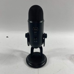 Blue Yeti USB 20 Hz – 20 kHz USB Condenser Microphone 988-000103