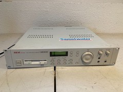 AKAI professional S2000 MIDI STEREO DIGITAL SAMPLER Musical Instruments Audio
