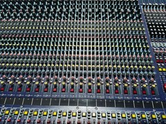 Midas Heritage 3000 48ch Mixing Console W/Case(FOR PARTS ONLY) (One)THS